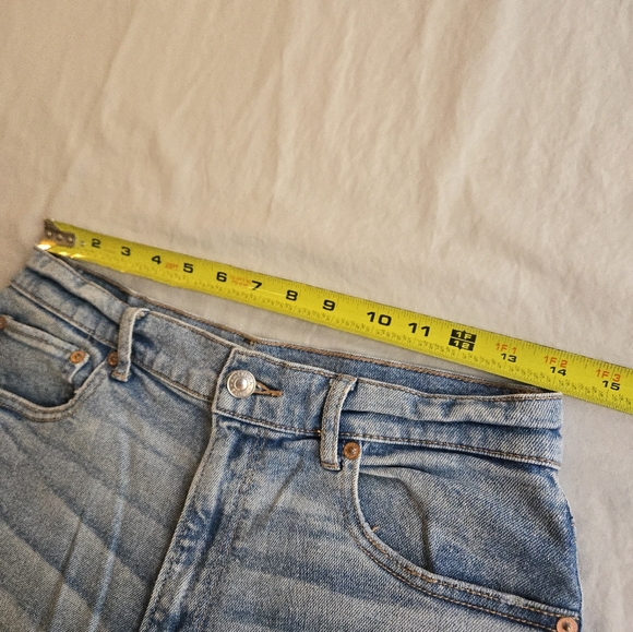 American Eagle Stretch Ultra High Waist 90s Denim Cutoff Shorts - Picture 6 of 10